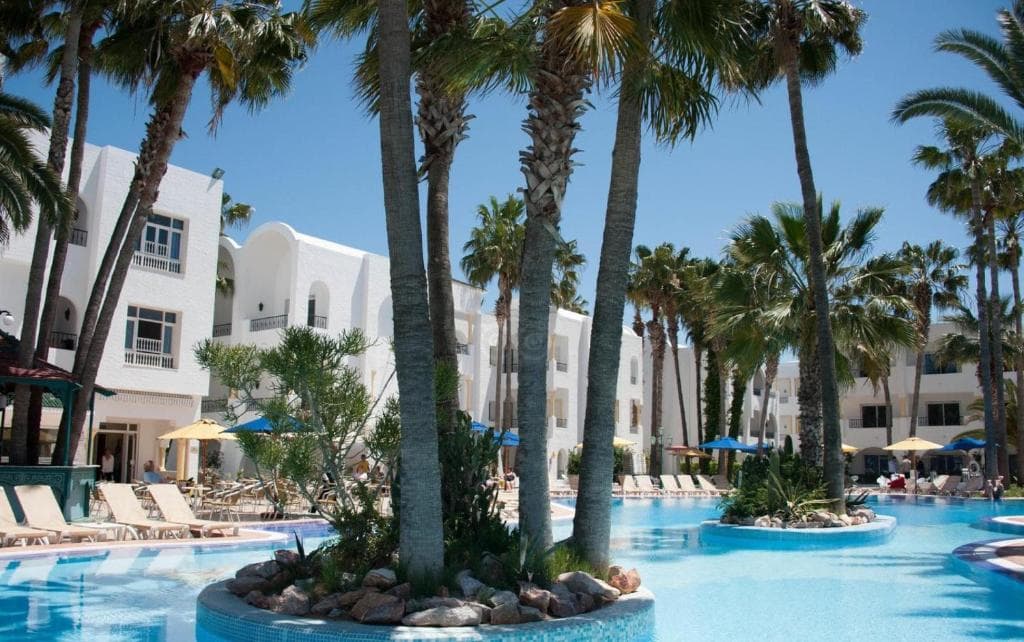 Hotel Nesrine 4★ — Hammamet